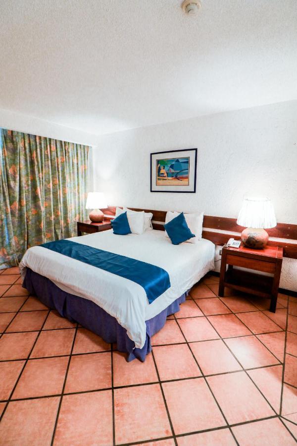 Hotel California Playa El Yaque Esterno foto