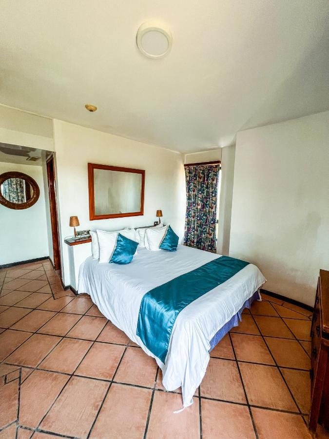 Hotel California Playa El Yaque Esterno foto